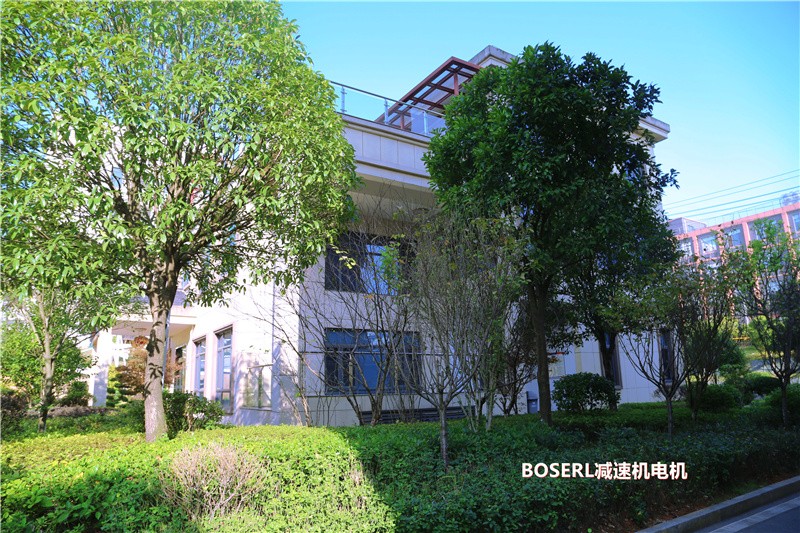 1690183928148544.jpg 齒輪減速電機(jī)一體機(jī)